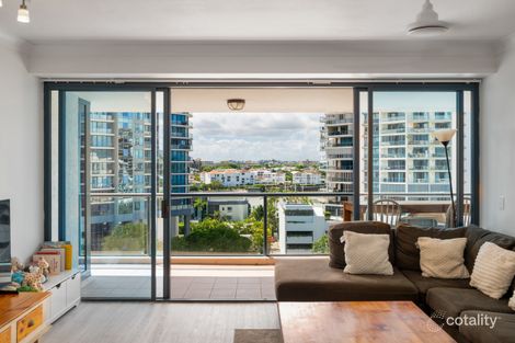Property photo of 43/45 Deakin Street Kangaroo Point QLD 4169