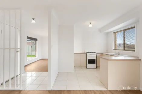 Property photo of 8 Mareeba Court Boronia Heights QLD 4124
