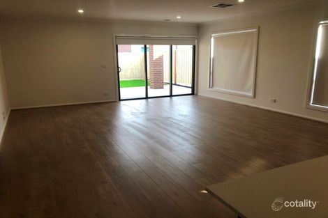 Property photo of 15 Oriel Road Donnybrook VIC 3064