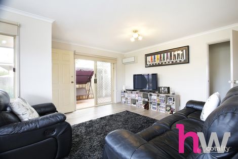 Property photo of 2/5 Katarina Place Whittington VIC 3219