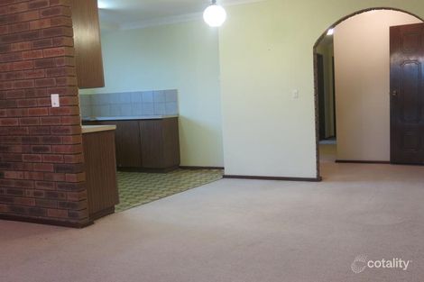 Property photo of 10 Dealy Close Cannington WA 6107