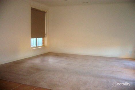 Property photo of 24 St Helens Avenue Lake Gardens VIC 3355
