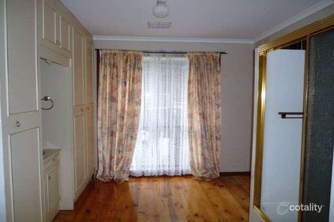 Property photo of 5 Clarke Avenue St Albans VIC 3021