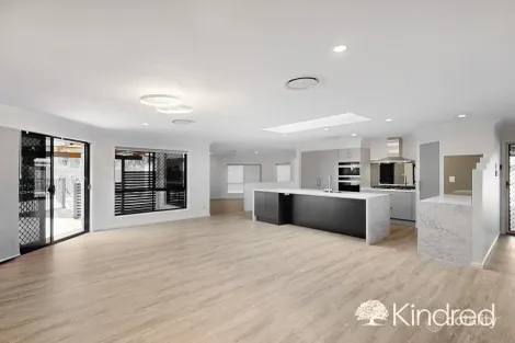 Property photo of 9 Sandwell Crescent Kippa-Ring QLD 4021
