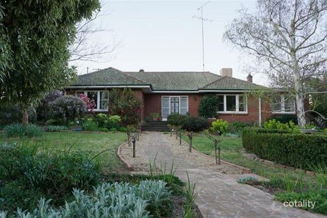 Property photo of 12 Olden Crescent Yass NSW 2582