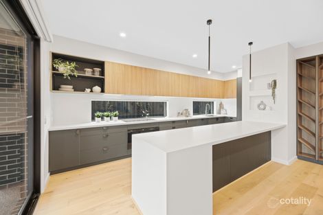 Property photo of 31 Pinebrook Loop Hampton Park VIC 3976