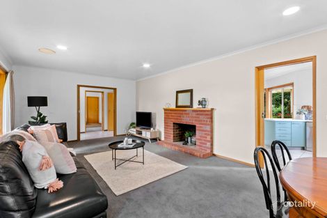 Property photo of 11 Kindale Court Highton VIC 3216