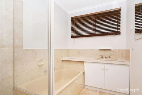 Property photo of 27 Wentworth Street Cranbourne North VIC 3977