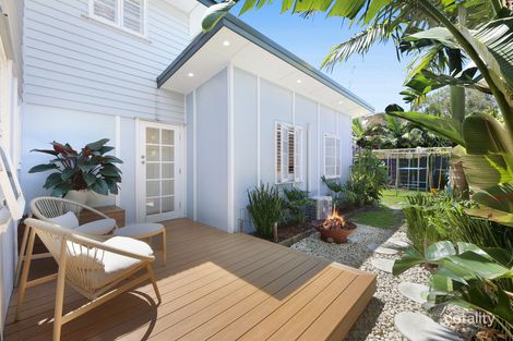 Property photo of 18 Twenty Fourth Avenue Palm Beach QLD 4221