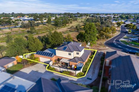 Property photo of 1/25 Lomandra Bowl Harkness VIC 3337