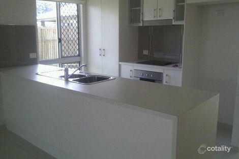 Property photo of 33 Selwyn Circuit Trinity Park QLD 4879