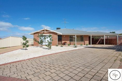 Property photo of 9 Willmott Close Halls Head WA 6210