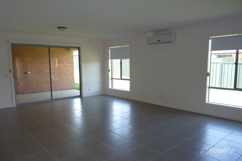 Property photo of 42 Driver Terrace Glenroy NSW 2640