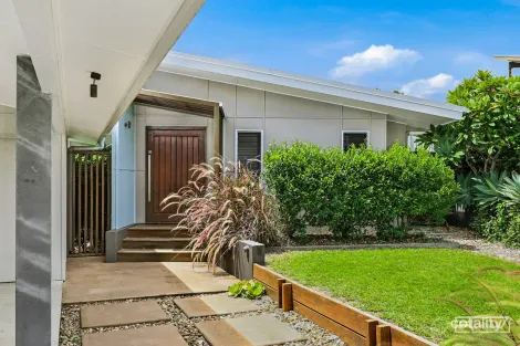 Property photo of 4 Eagle Place Zilzie QLD 4710