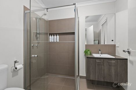 Property photo of 2 Maggie Street Cranbourne East VIC 3977