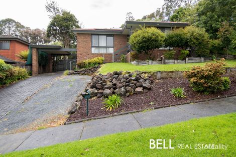 24 Bimbadeen Dr, Mooroolbark, VIC 3138