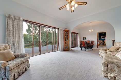 Property photo of 16 Woodhill Close Research VIC 3095