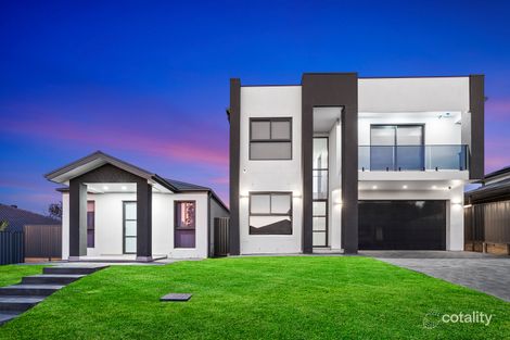 4/4a Yass St, Gregory Hills, NSW 2557