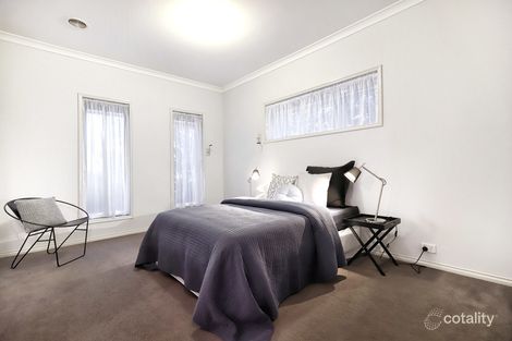 Property photo of 22 Northumberland Circuit Craigieburn VIC 3064