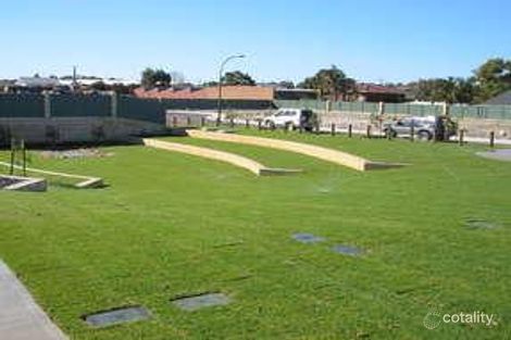 Property photo of 4 Mather Road Beaconsfield WA 6162