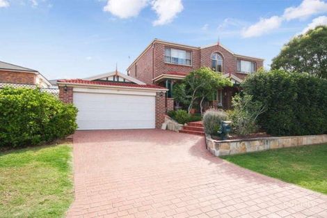 Property photo of 4 Salisbury Court West Hoxton NSW 2171