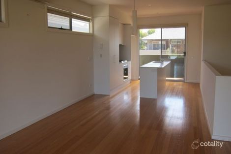 Property photo of 4/2 Barton Drive Sandhurst VIC 3977