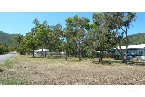 2 Murray St, Nelly Bay, QLD 4819