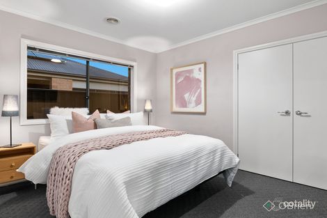 Property photo of 17 Dandelion Drive Berwick VIC 3806