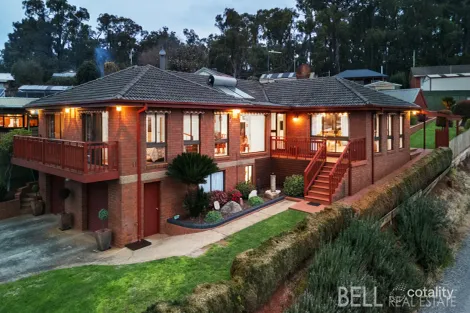 19 Loris St, Silvan, VIC 3795