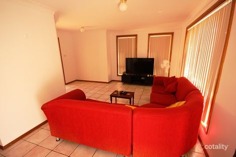 Property photo of 1/48 Julius Road Rosemeadow NSW 2560