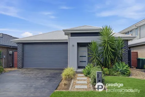 7 Fenner Tce, Oran Park, NSW 2570