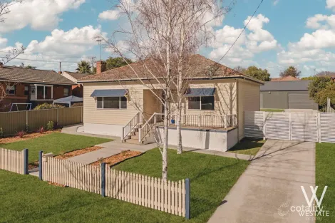 2 Furness St, Bathurst, NSW 2795