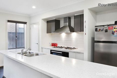 Property photo of 118 Hummingbird Boulevard Tarneit VIC 3029