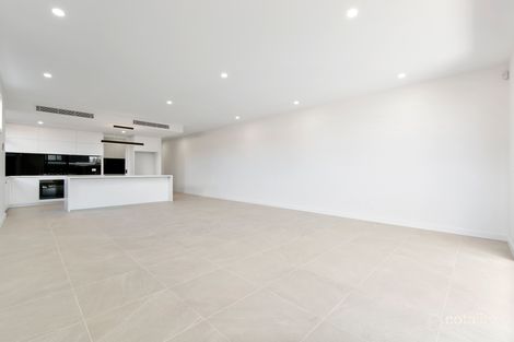 2 Raglan St, Avondale Heights, VIC 3034