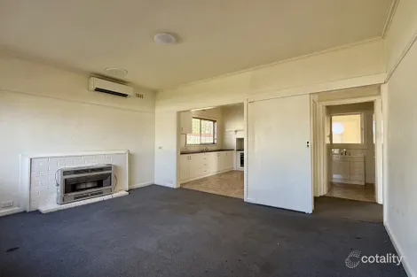Property photo of 10 Farmer Crescent Traralgon VIC 3844
