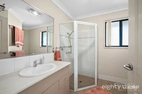 Property photo of 50 Bentley Drive Regency Downs QLD 4341