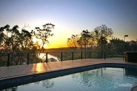 Property photo of 7 Bowman Place Mount Ommaney QLD 4074
