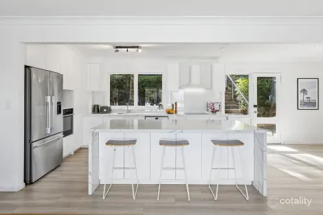 Property photo of 10 Sir Thomas Mitchell Drive Davidson NSW 2085