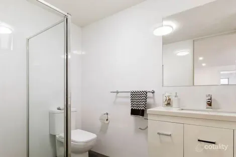 Property photo of 3/2A Rogers Avenue Brighton East VIC 3187