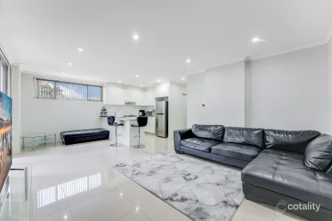 Property photo of 15/42-44 Hoxton Park Road Liverpool NSW 2170