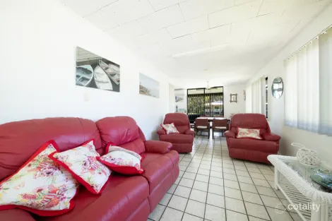 Property photo of 46 Davison Road Wilson Beach QLD 4800