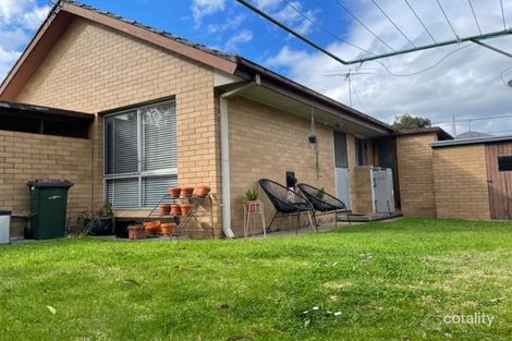 2/18 Cumberland St, Newtown, VIC 3220