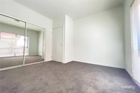 Property photo of 9/100 Wells Street Southbank VIC 3006