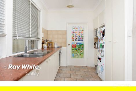 Property photo of 10 Kerrie Crescent Peakhurst NSW 2210