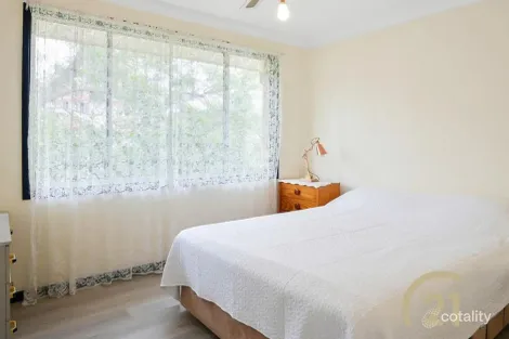 Property photo of 1 Murch Place Eagle Vale NSW 2558