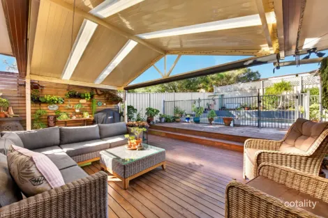 Property photo of 34 Conroy Crescent Kariong NSW 2250