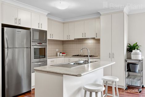 Property photo of 24 Wembley Drive Berwick VIC 3806