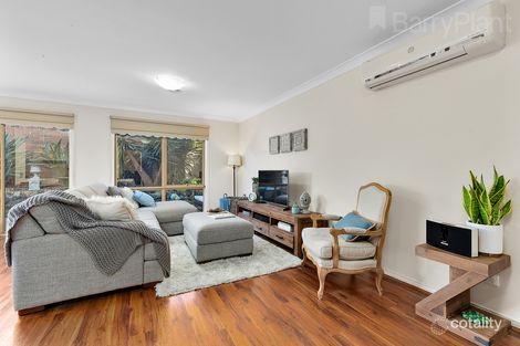 Property photo of 24 Wembley Drive Berwick VIC 3806