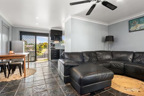 Property photo of 3 Lipton Close Woodrising NSW 2284