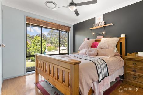 Property photo of 3 Lipton Close Woodrising NSW 2284